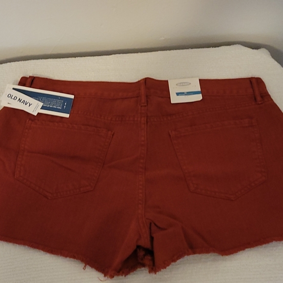 Old Navy Women's Shorts - Picture 5 of 8
